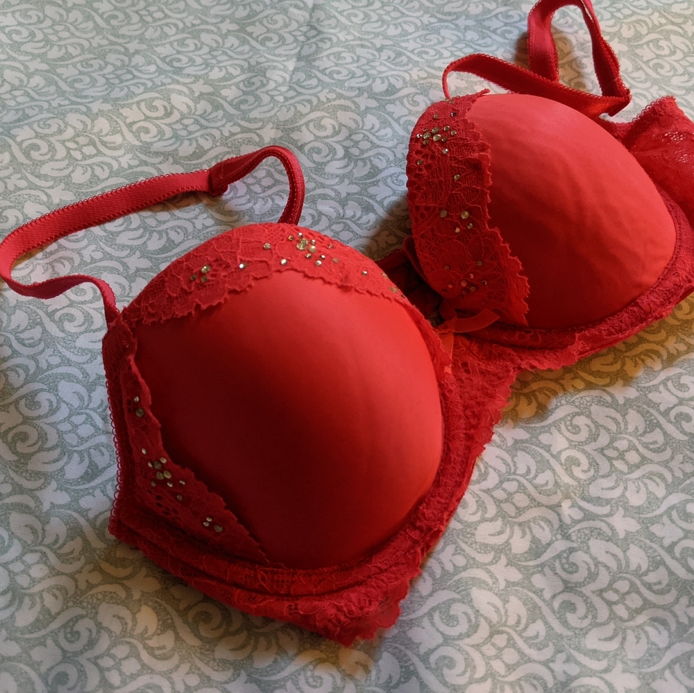 Victoria Secret red lace underwire Bra 32C